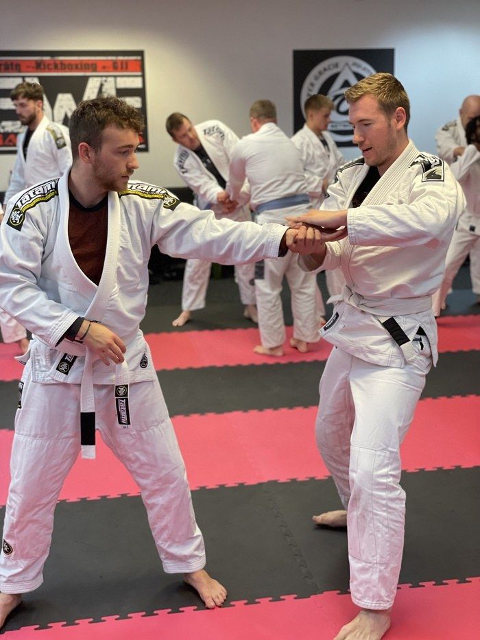 <center>OUR CLASSES HELP TEENS AND ADULTS DEFEND THEMSELVES AND THEIR LOVED ONES!<center>